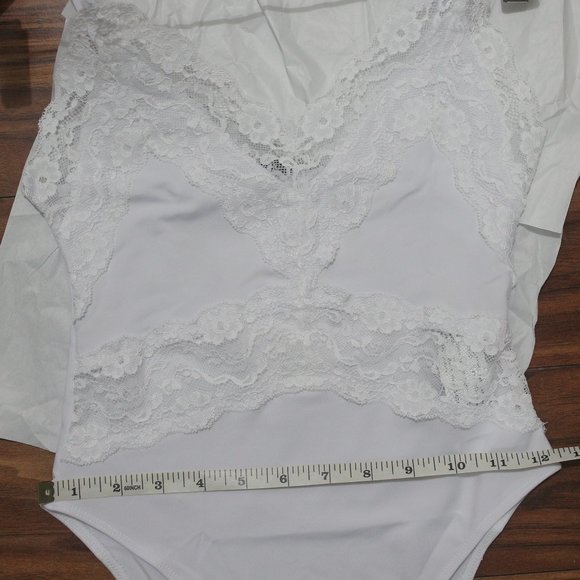 NWT Lace Stretchy White Zara Bodysuit. - Picture 8 of 9